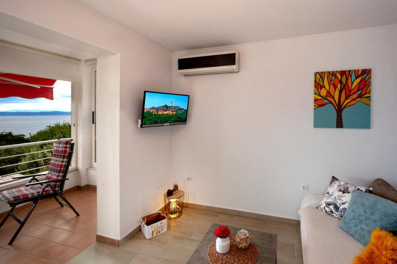 B Apartment ราฟนี ภายนอก รูปภาพ