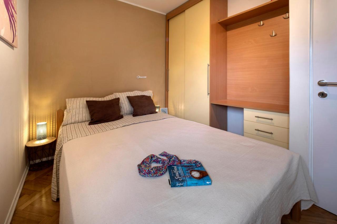 B Apartment ราฟนี ภายนอก รูปภาพ